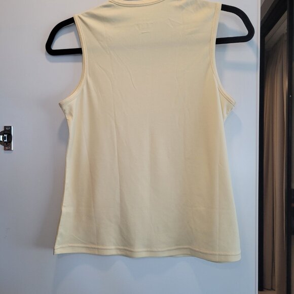 2 yoga ready tops - Picture 5 of 8